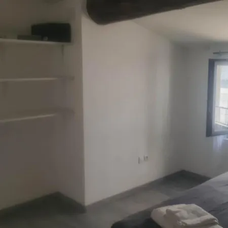 Holiday home Appartement2 Entre Nimes-avignon-arles Beaucaire (Gard)