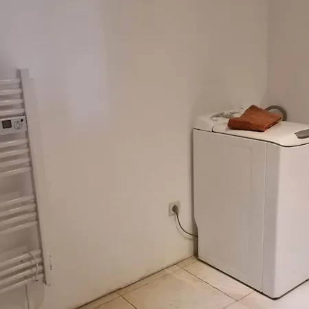 Holiday home Appartement2 Entre Nimes-avignon-arles Beaucaire (Gard)